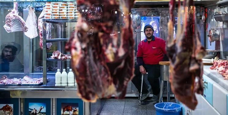 در مصاحبه با نایب رئیس کمیسیون کشاورزی اتاق ایران مطرح شد؛ دام زنده توسط یک شبکه غیررسمی خریداری می گردد، گوشت قرمز، گرفتار بازارهای ناشناخته