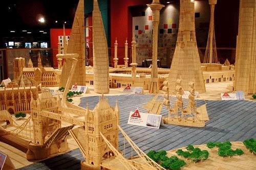 شگفتی های شهر خلال دندان ها
