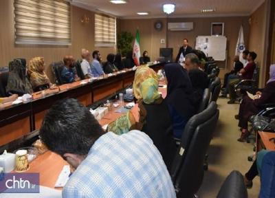 آموزش راهکارهای تجاری سازی به فعالان صنایع دستی خراسان شمالی