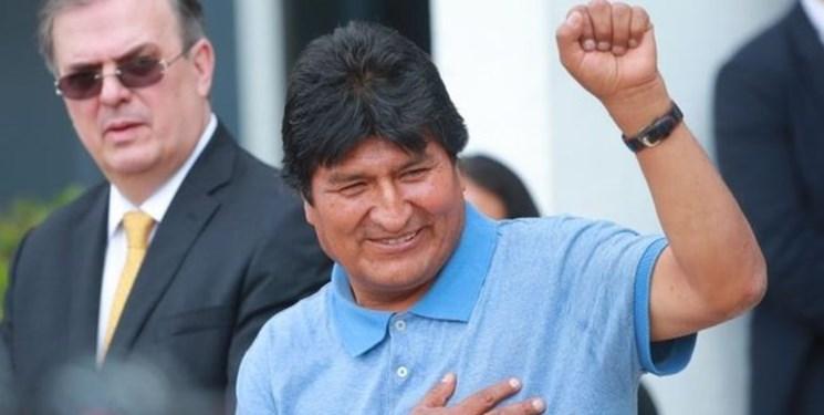 مورالس وعده داد تا یک سال دیگر به بولیوی بازگردد
