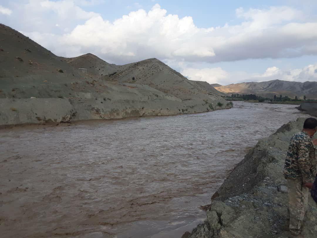 خبرنگاران راه 20 روستای سیل زده شیروان بازگشایی شد
