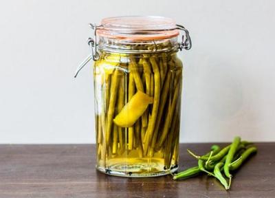 طرز تهیه خوشمزه ترین ترشی لوبیا سبز در 3 طعم محشر