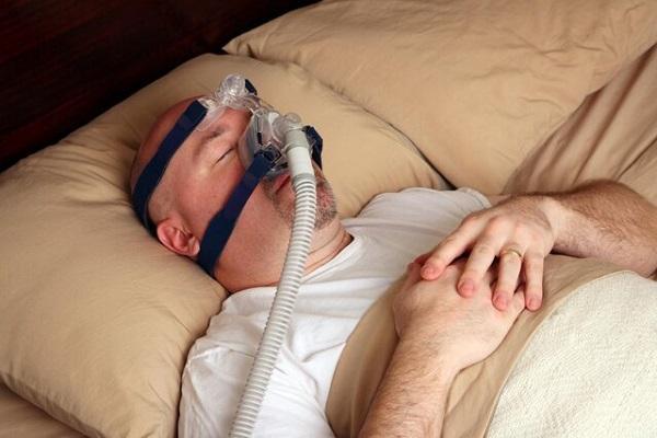 نجات مبتلایان به کووید-19 با دستگاهی که به تنفس افراد مبتلا به آپنه خواب کمک می کند