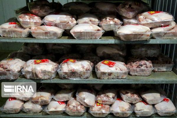 خبرنگاران کشف 2 هزار و 400 کیلو مرغ احتکاری در کهریزک