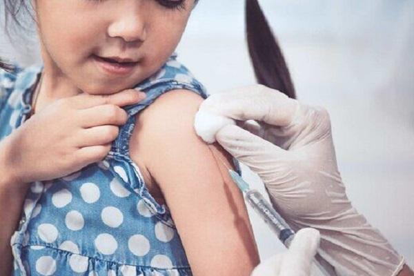 ضرورت واکسیناسیون سرخک بچه ها حتی در شرایط کرونایی