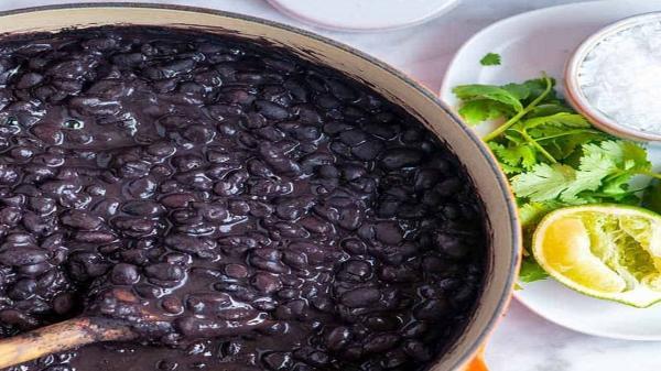 طرز تهیه سوپ لوبیا سیاه