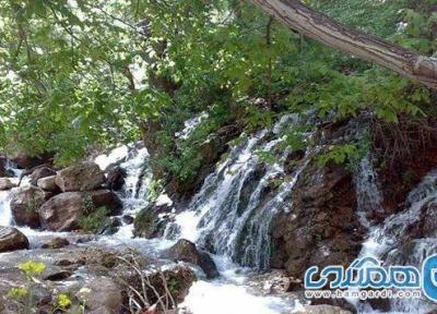 آبشار بار نیشابور جاذبه ای شگفت انگیز و زیبا است