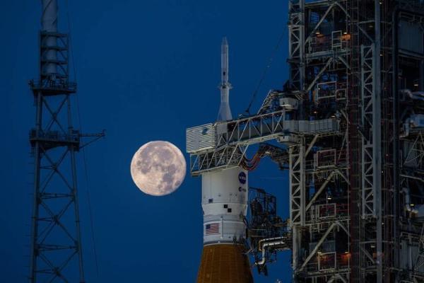 فضانوردان با این آسانسور به ماه می روند، عکس