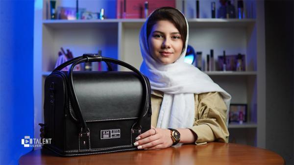 بررسی جعبه لوازم آرایش ای ام مدل 72807؛ حرفه ای و کاربردی آنالیز جعبه لوازم آرایش ای ام مدل 72807؛ حرفه ای و کاربردی